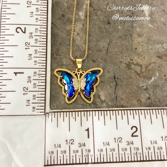 14kt Green Crystal Butterfly Gold Pendant Necklace Chain - Picture 9 of 9